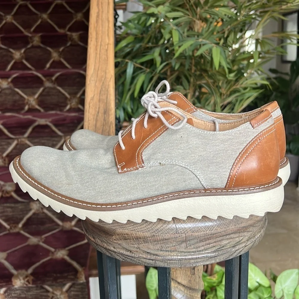 Dockers men’s fabric and leather lace up slip on size 11 1/2 excellent condition